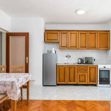 Apartment Tesic Close To The Sea With Shared 4Xbicycles Fažana Exteriér fotografie