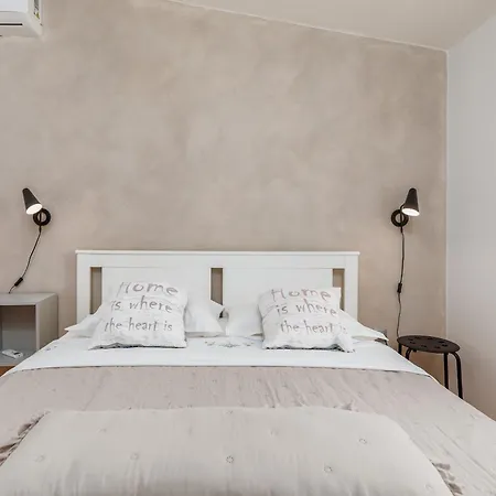 Apartment Tesic Close To The Sea With Shared 4Xbicycles Fažana Exteriér fotografie