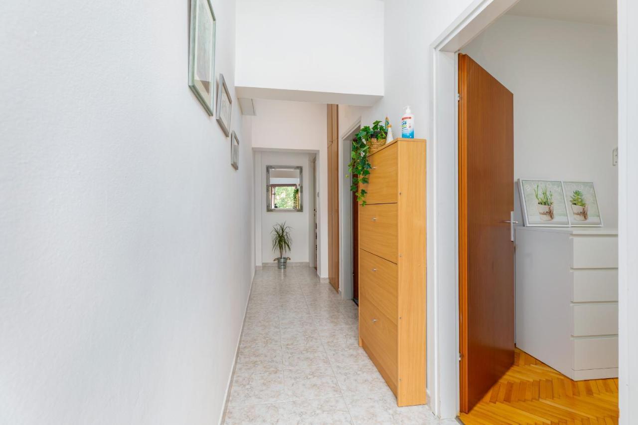 Tesic Apartment *
