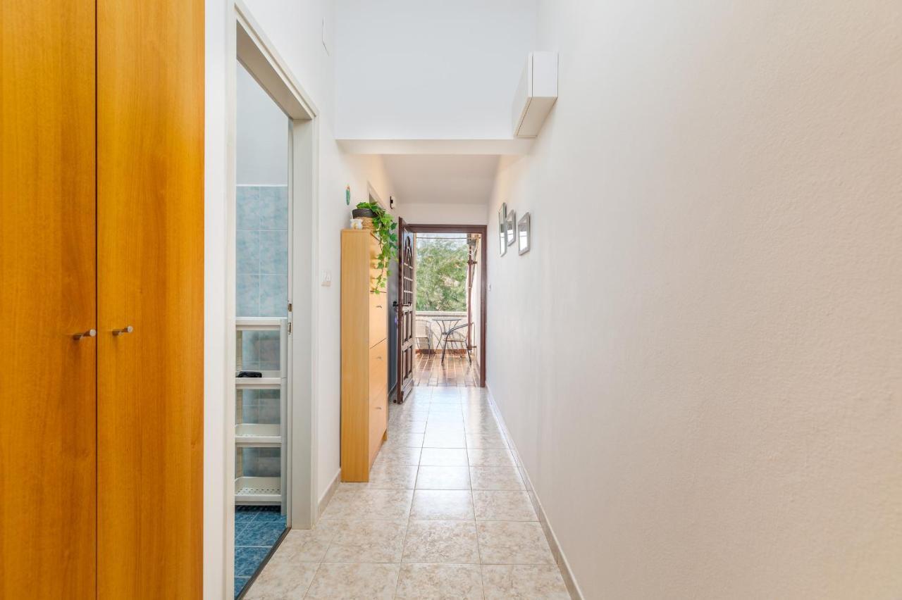 Tesic Apartment