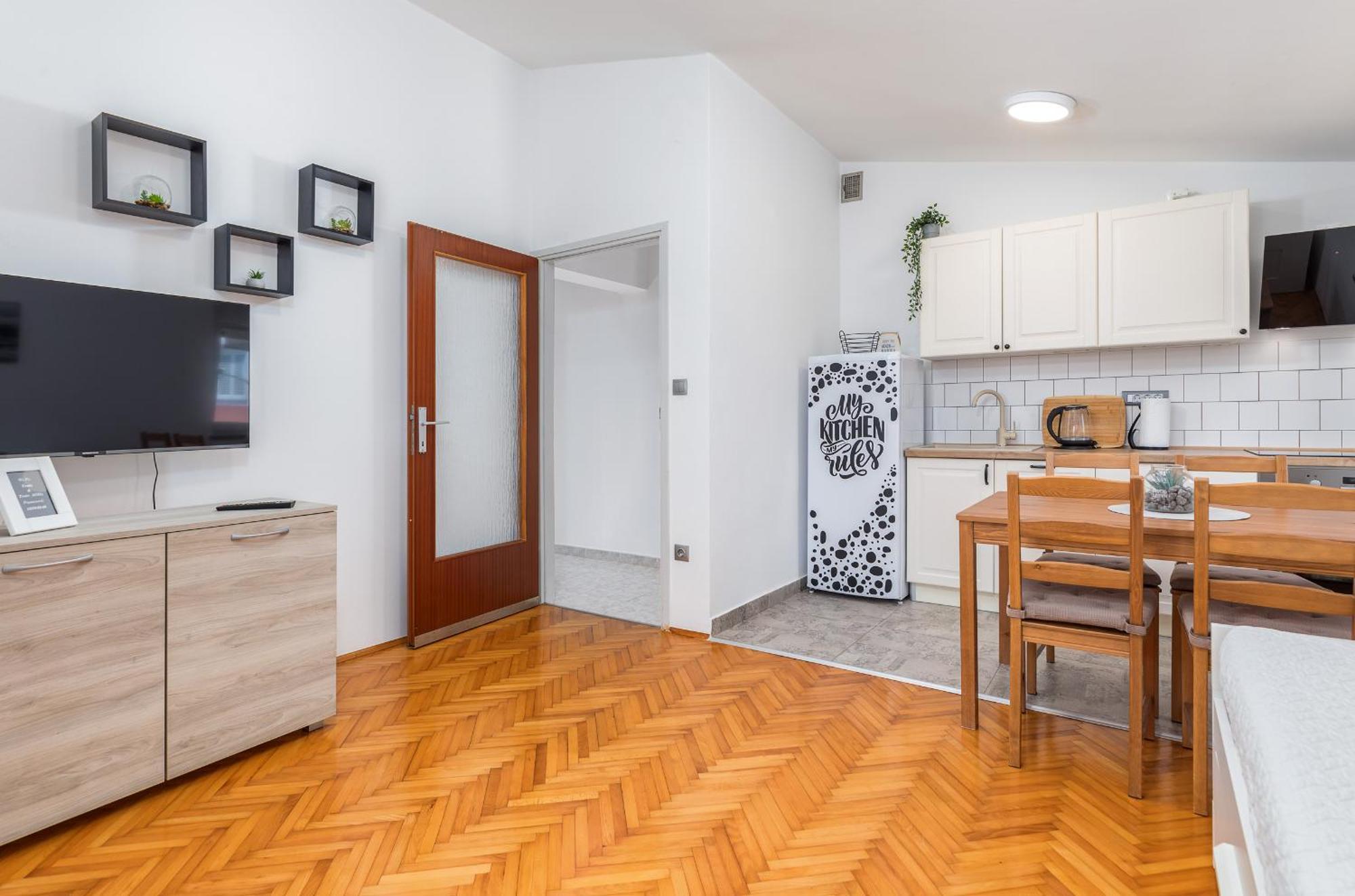 Tesic Apartment